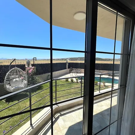 Stylish 2-br With Pool Near Sarimsakli شقة Ayvalı