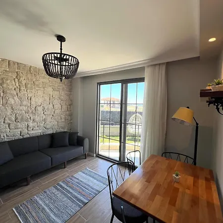 شقة Stylish 2-br With Pool Near Sarimsakli