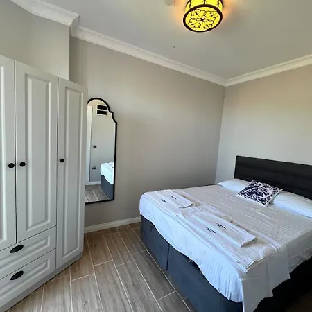 Stylish 2-br With Pool Near Sarimsakli شقة